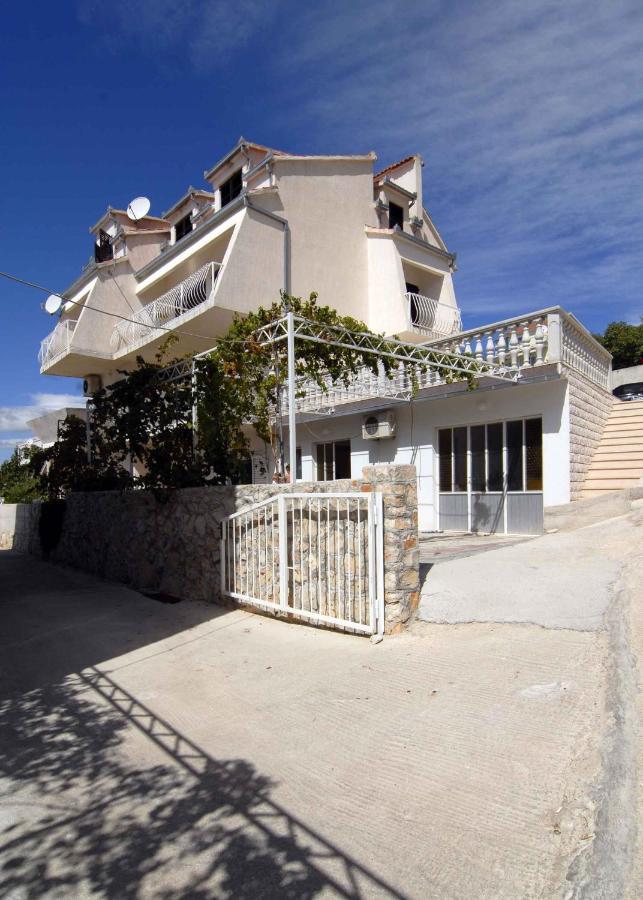 Apartments Paulina Trogir Exterior photo