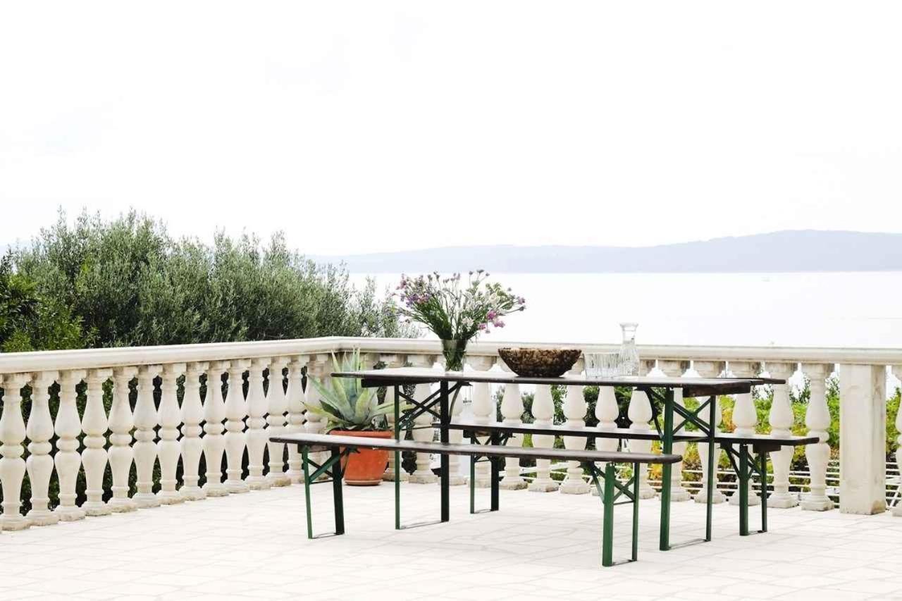 Apartments Paulina Trogir Exterior photo