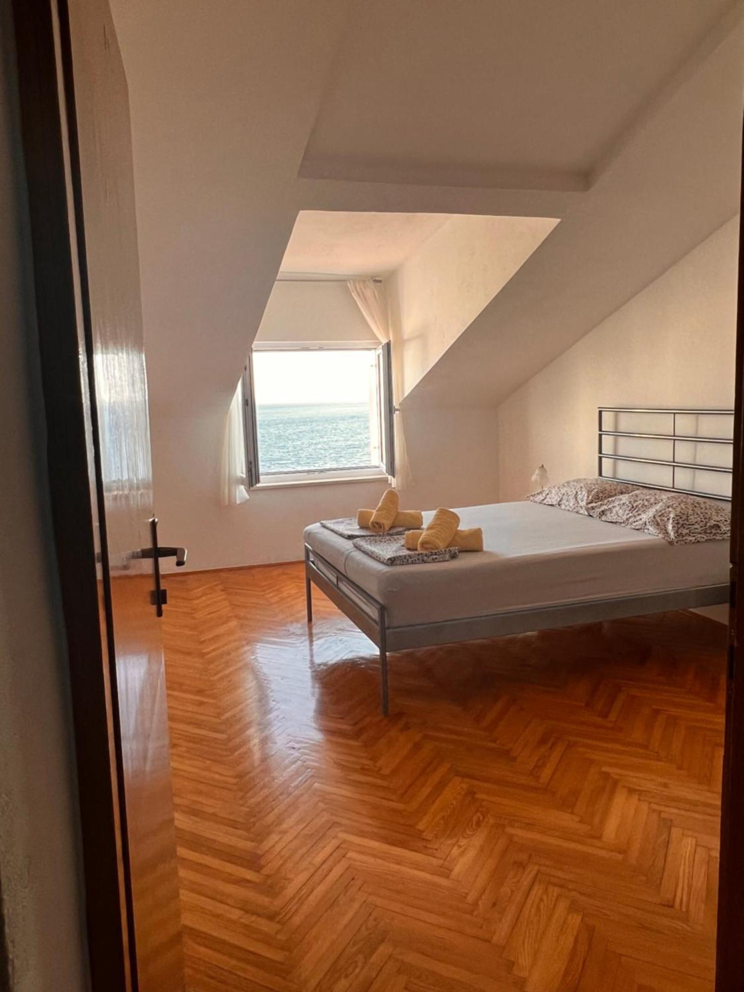 Apartments Paulina Trogir Exterior photo